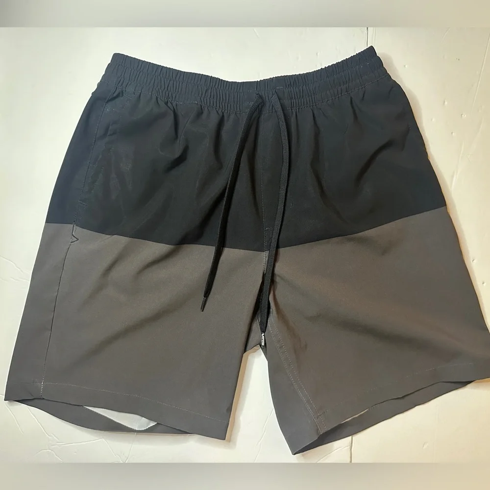 Vans Off The Wall Range Elastic Relaxed Shorts Size Small - Picture 2 of 9